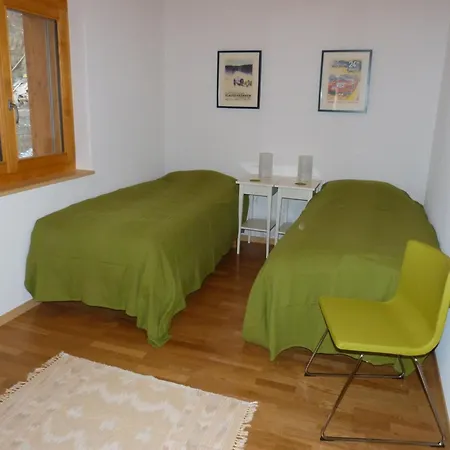 Authentic With Mountain View 公寓