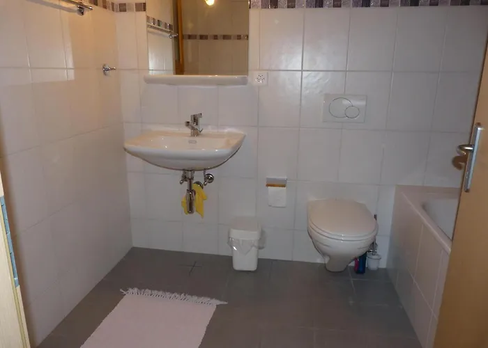 Authentic With Mountain View 아파트 *